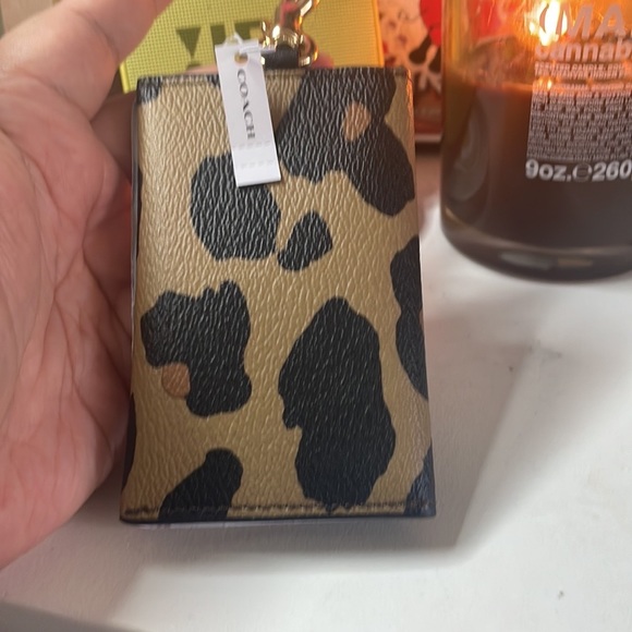 COACH Turnlock Key Card Case - Picture 3 of 6